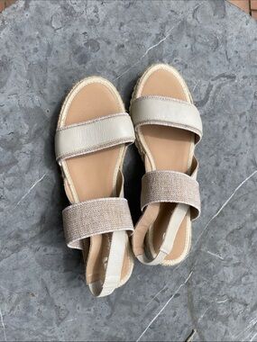 BROWNS Neutral Beige Women's Sandals with Elastic Straps